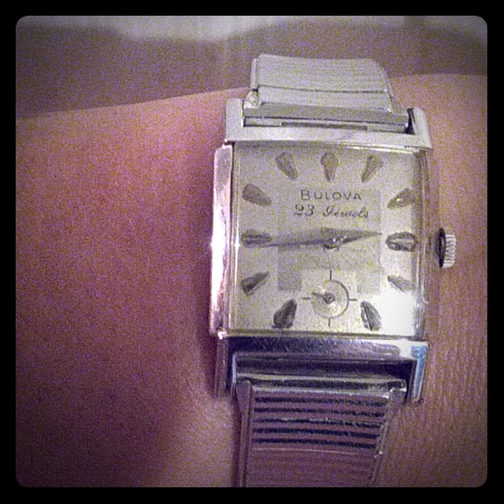 Vintage 1963 Bulova 23 Jewels Women's Watch